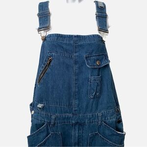 Jeans, Cargo Style Utilitarian Overalls Size Medium
